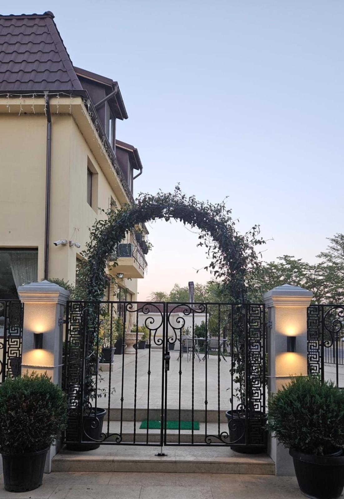 Mihai Palace Buftea Esterno foto