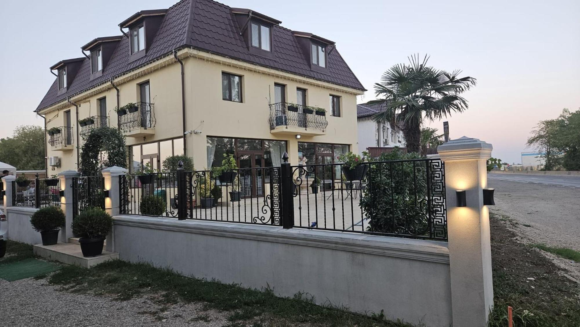 Mihai Palace Buftea Esterno foto